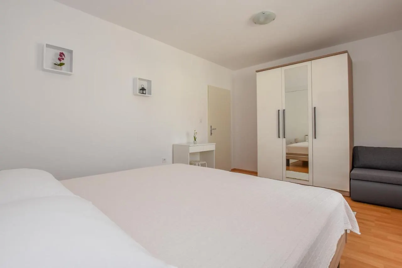 Apartmani Andreja Pag Town 0*,  Croazia