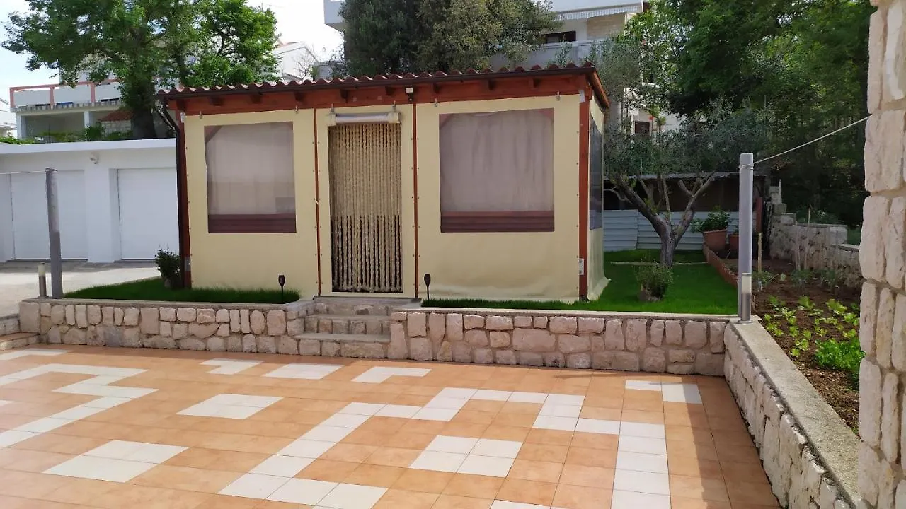 Apartmani Andreja Pag Town