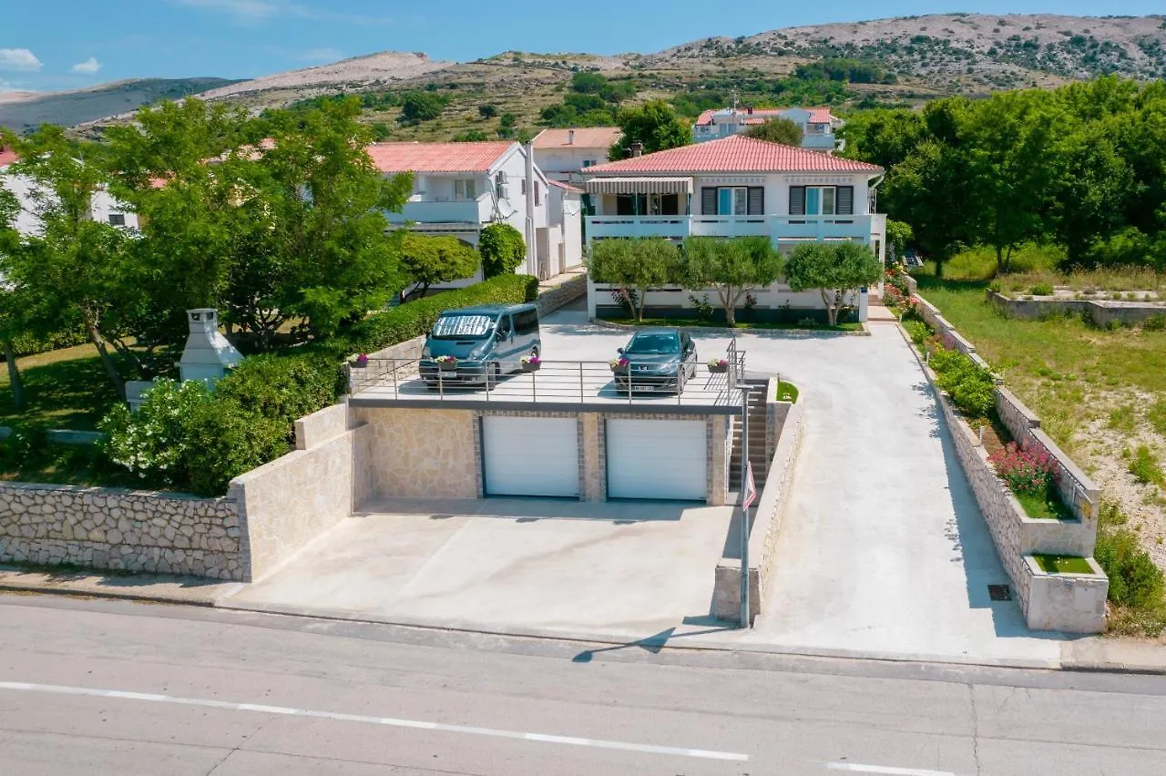 Apartmani Andreja Pag Town 0*,  Croazia