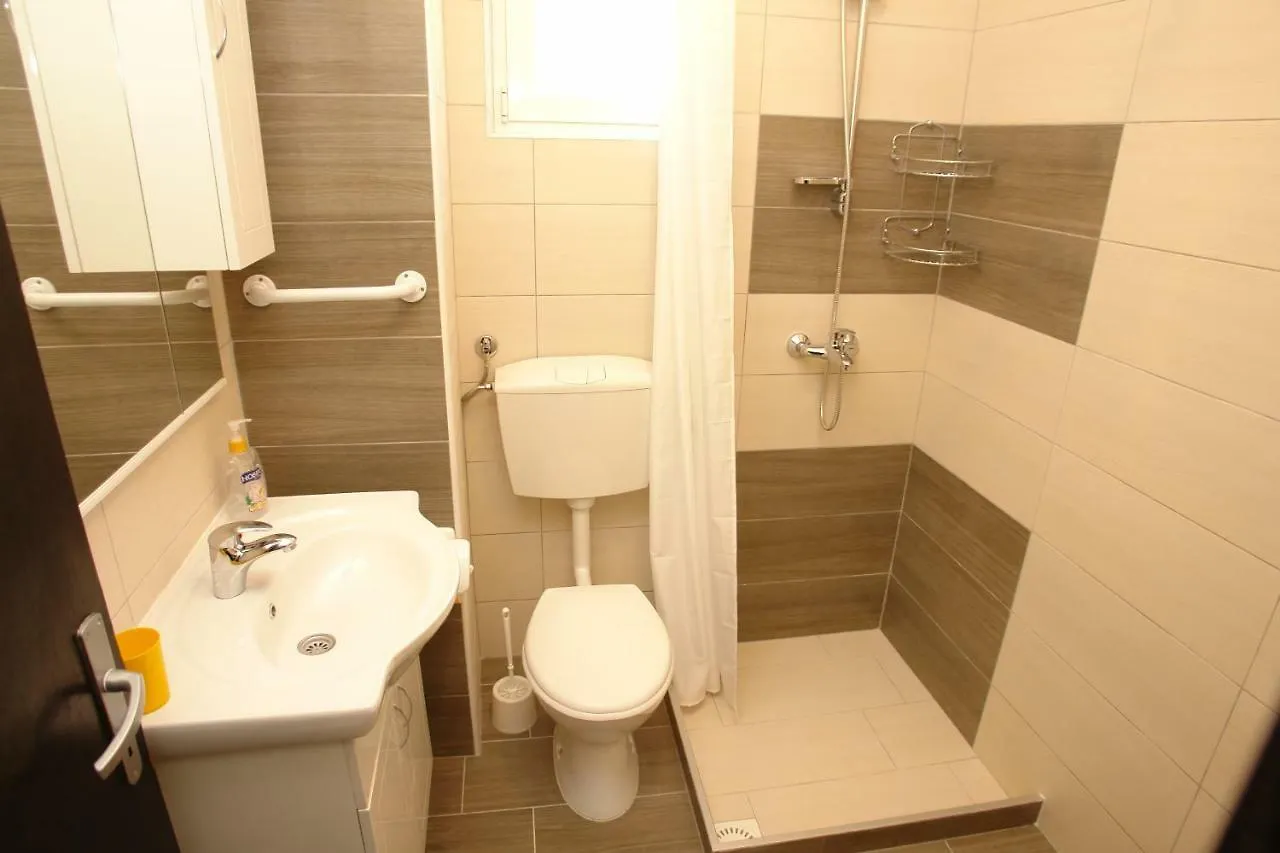 Apartmani Andreja Pag Town 0*,  Croazia